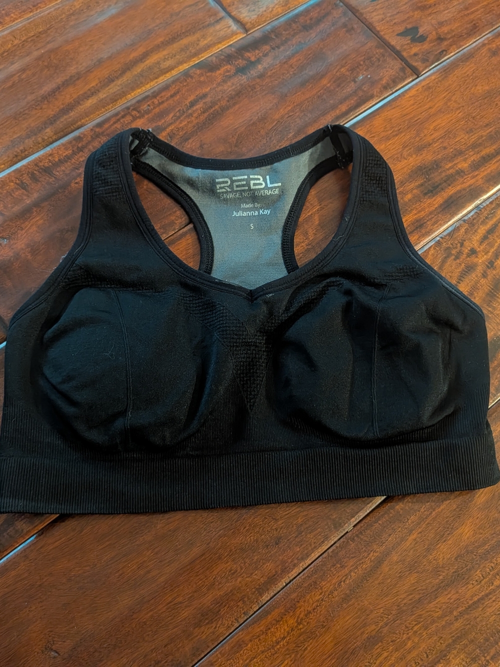 Black Seamless Sports Bra - Women's Supportive Racerback